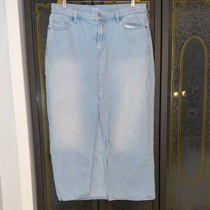Old Navy Mid Rise Light Blue Denim Skirt